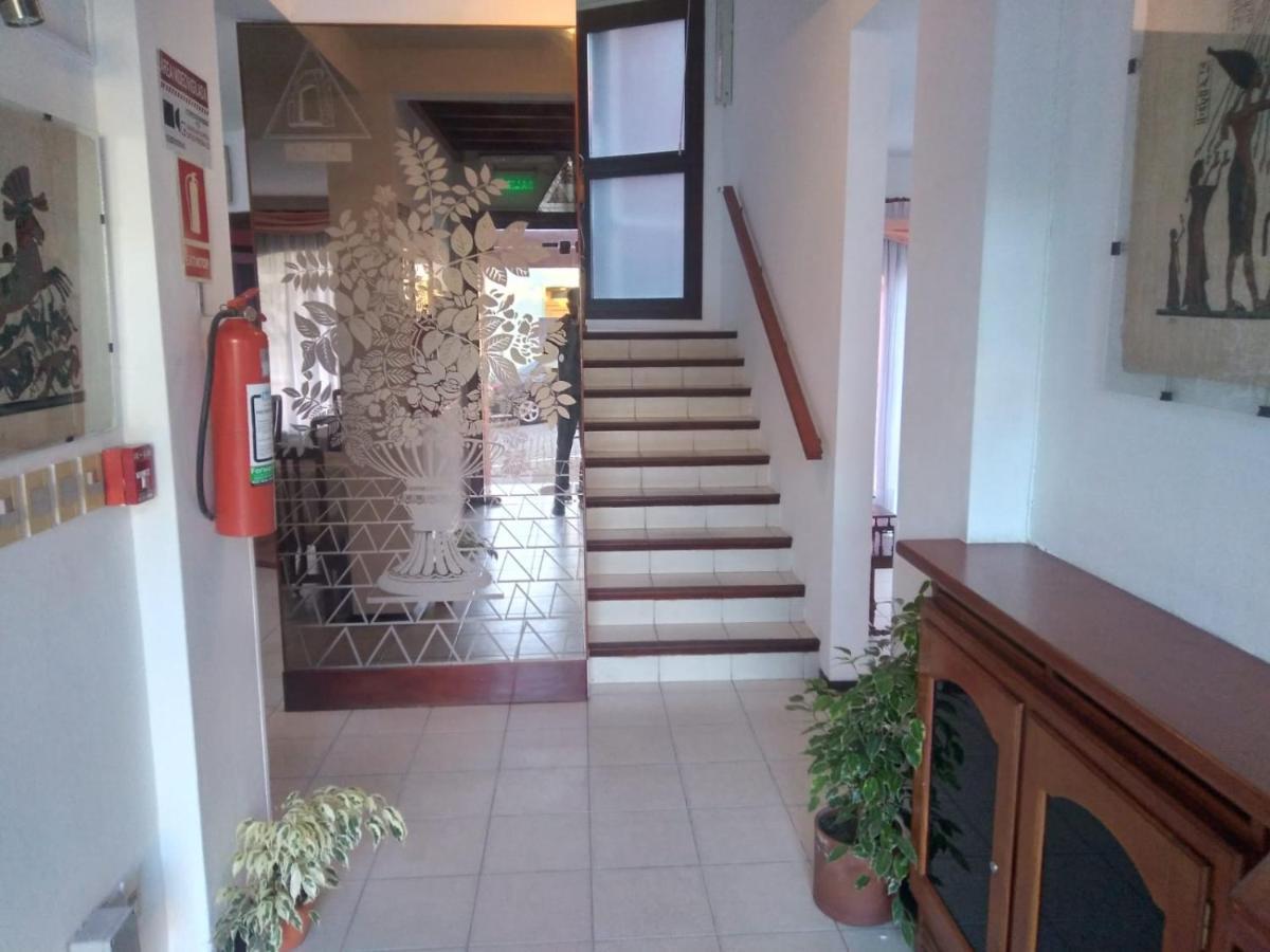 Hotel Perla Del Plata Colonia del Sacramento Bagian luar foto