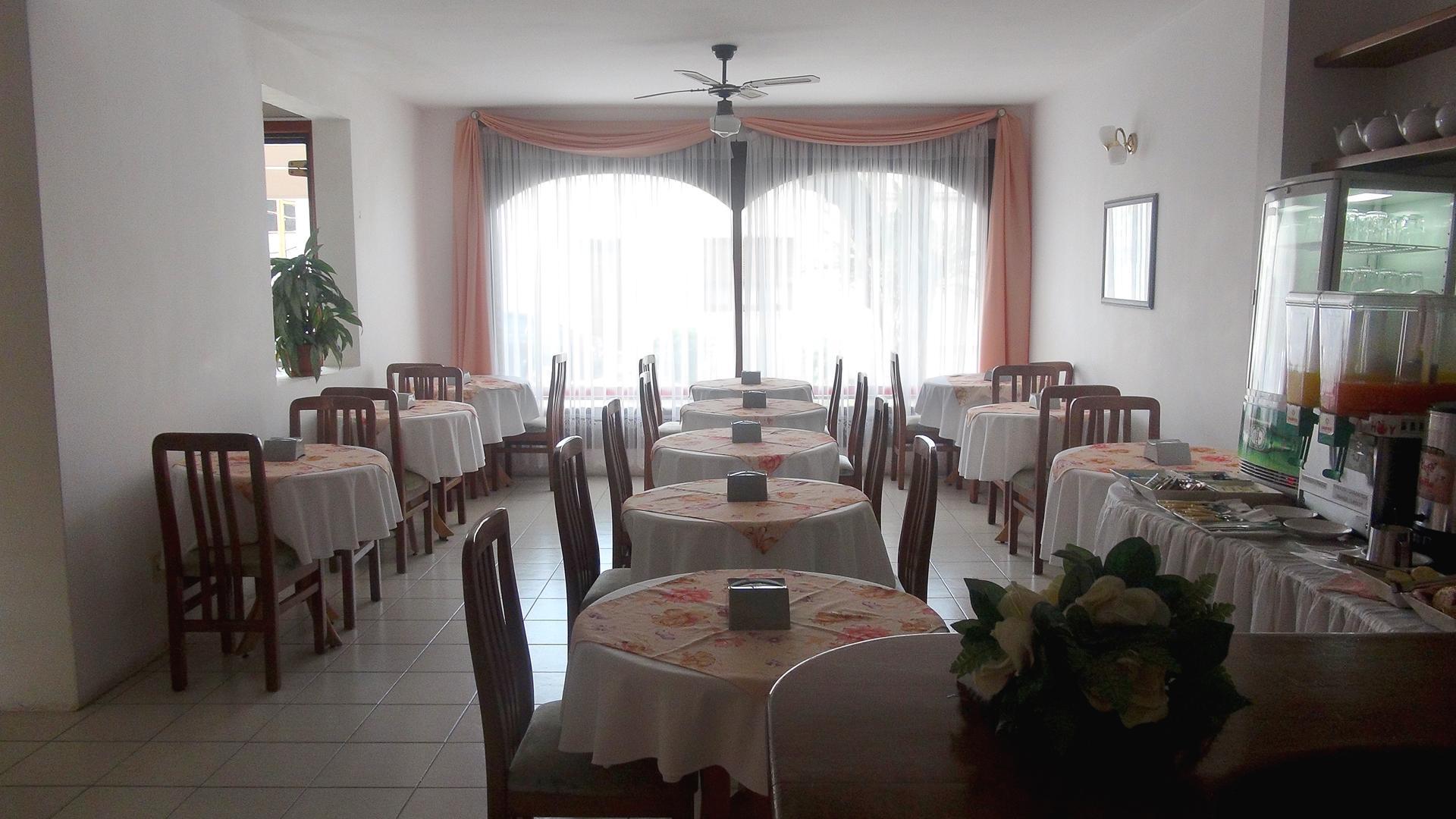 Hotel Perla Del Plata Colonia del Sacramento Bagian luar foto