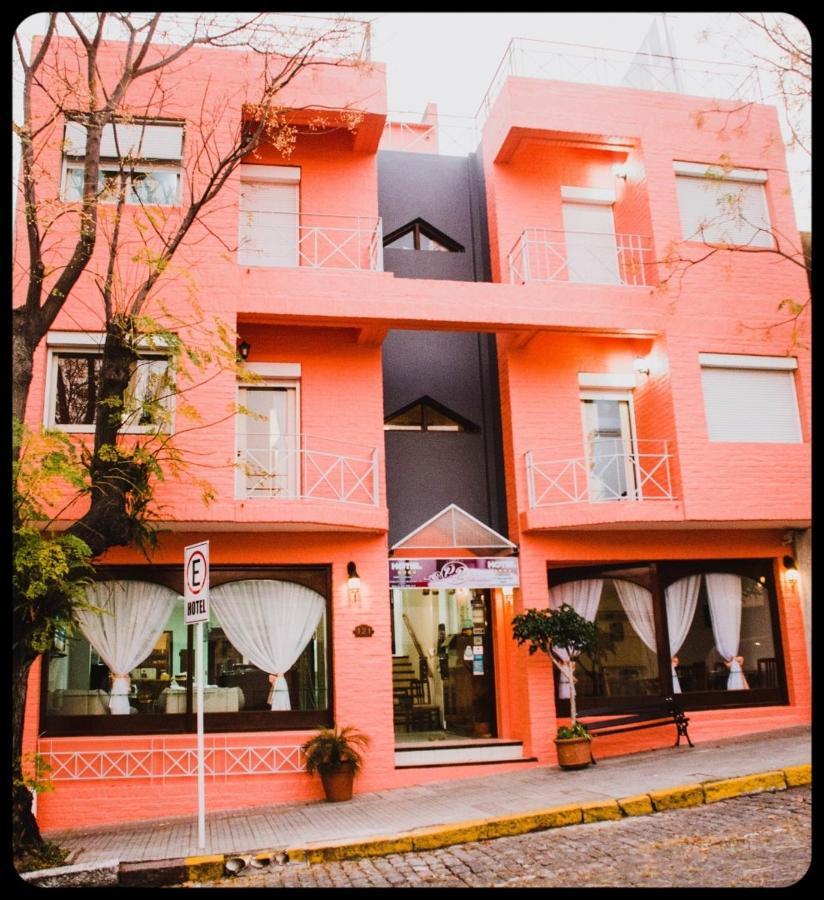 Hotel Perla Del Plata Colonia del Sacramento Bagian luar foto